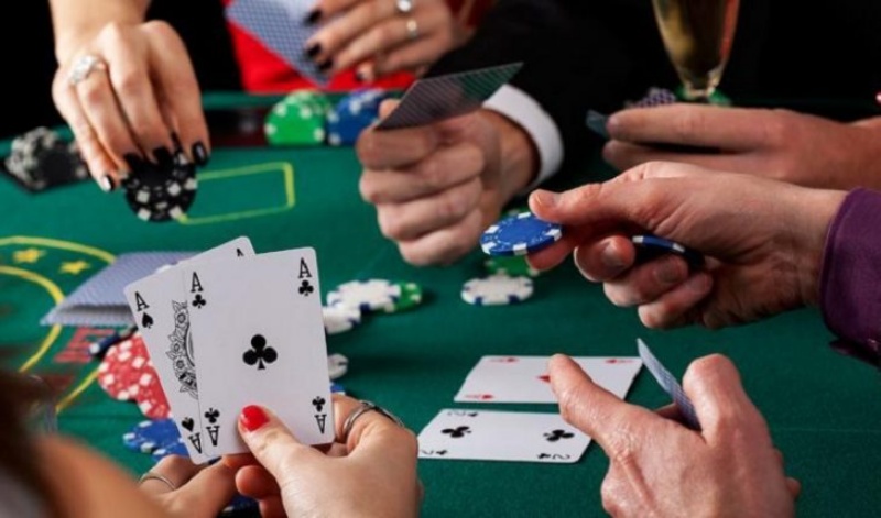 Bài tố Poker tại Win79 Vip chơi như thế nào? Kinh nghiệm